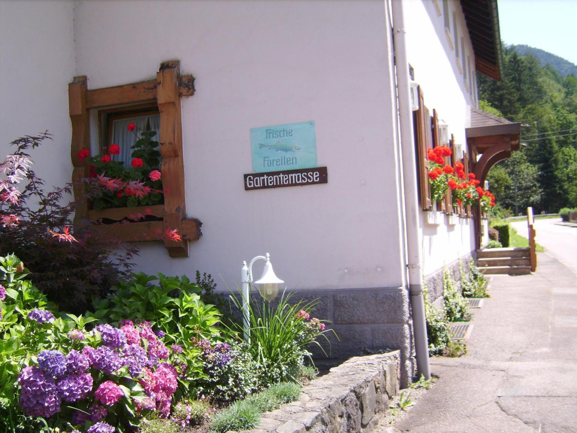 Gasthaus Zur Erle 시몬스발드 외부 사진